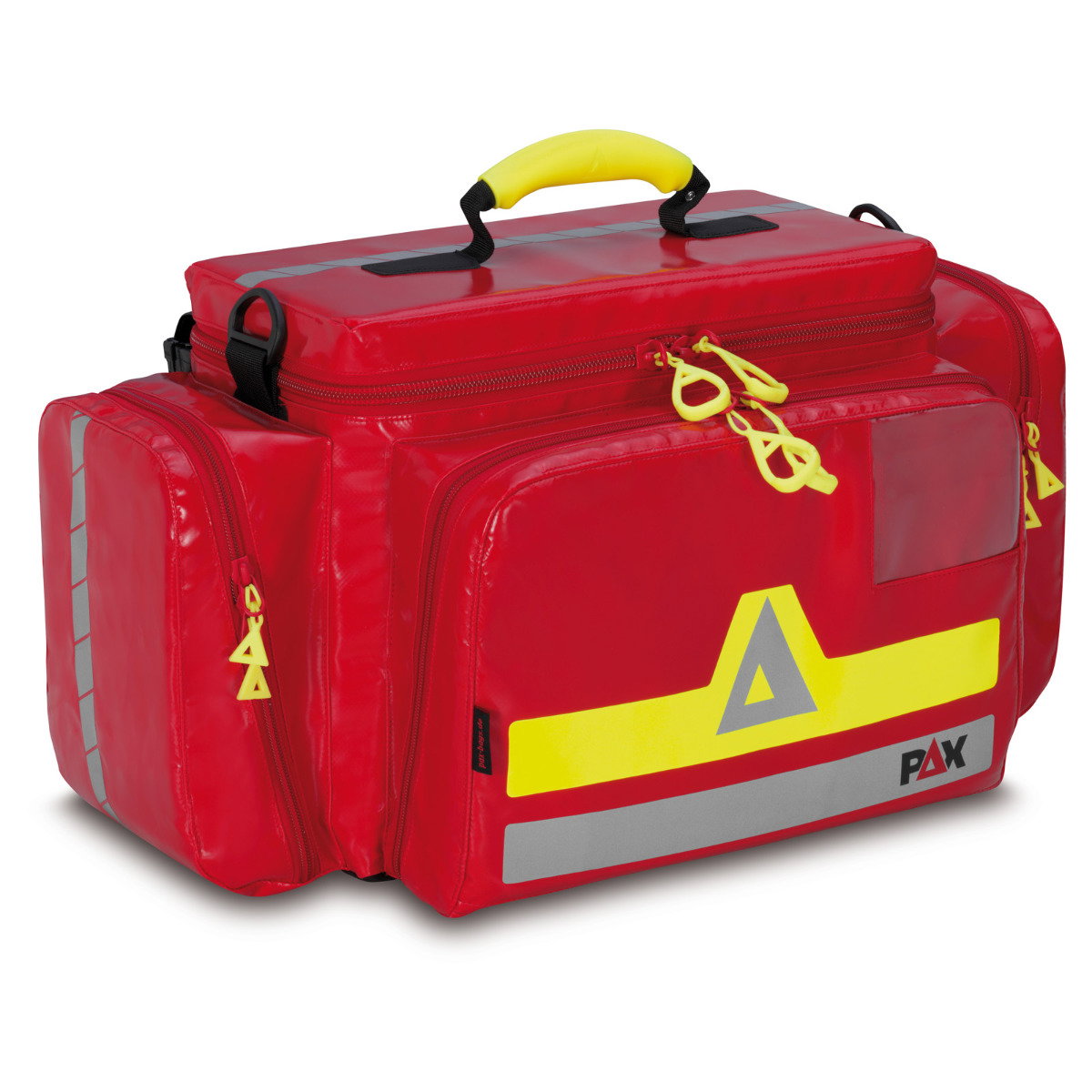 PAX head of operations bag, color red, material PAX Plan, front view closed. 